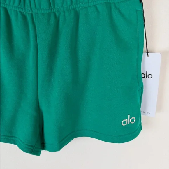 NWT ALO ACCOLADE CREW NECK PULLOVER & SWEAT SHORTS SET Spruce Green Size S - Picture 9 of 12